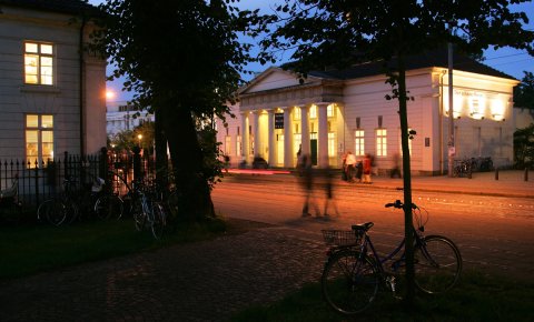 Nächtlicher Blick auf das Gerhard-Marcks-Haus Nächtlicher Blick auf das Gerhard-Marcks-Haus