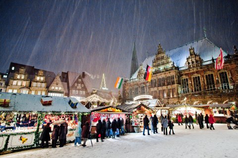 Bremer Weihnachtsmarkt bei Schneefall Bremer Weihnachtsmarkt bei Schneefall