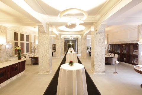 Veranstaltung im Marmorsaal bei Kaffee HAG Veranstaltung im Marmorsaal bei Kaffee HAG